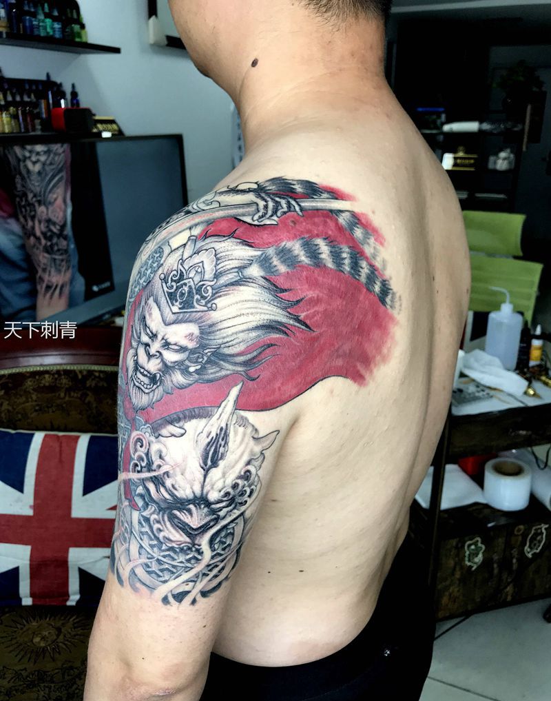 齐天大圣纹身图片_肩部手臂新传统美猴王齐天大圣孙悟空纹身图案