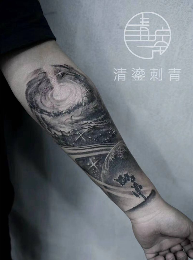 宇宙与千寻纹身图片_手臂欧美写实纹身图案
