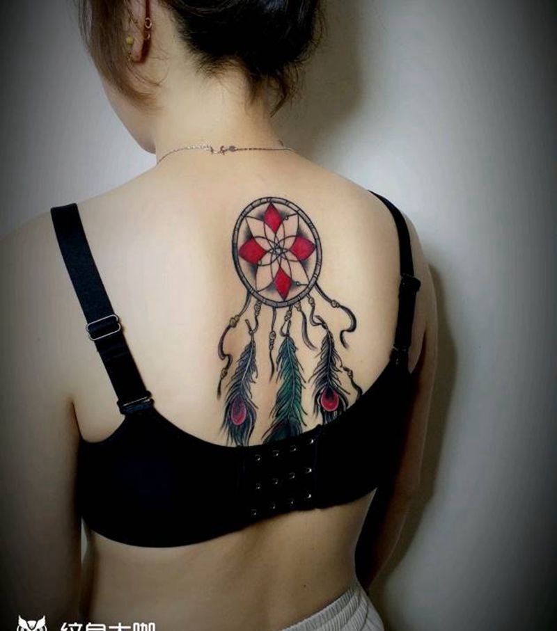 捕梦网纹身图片_背部彩色纹身图案