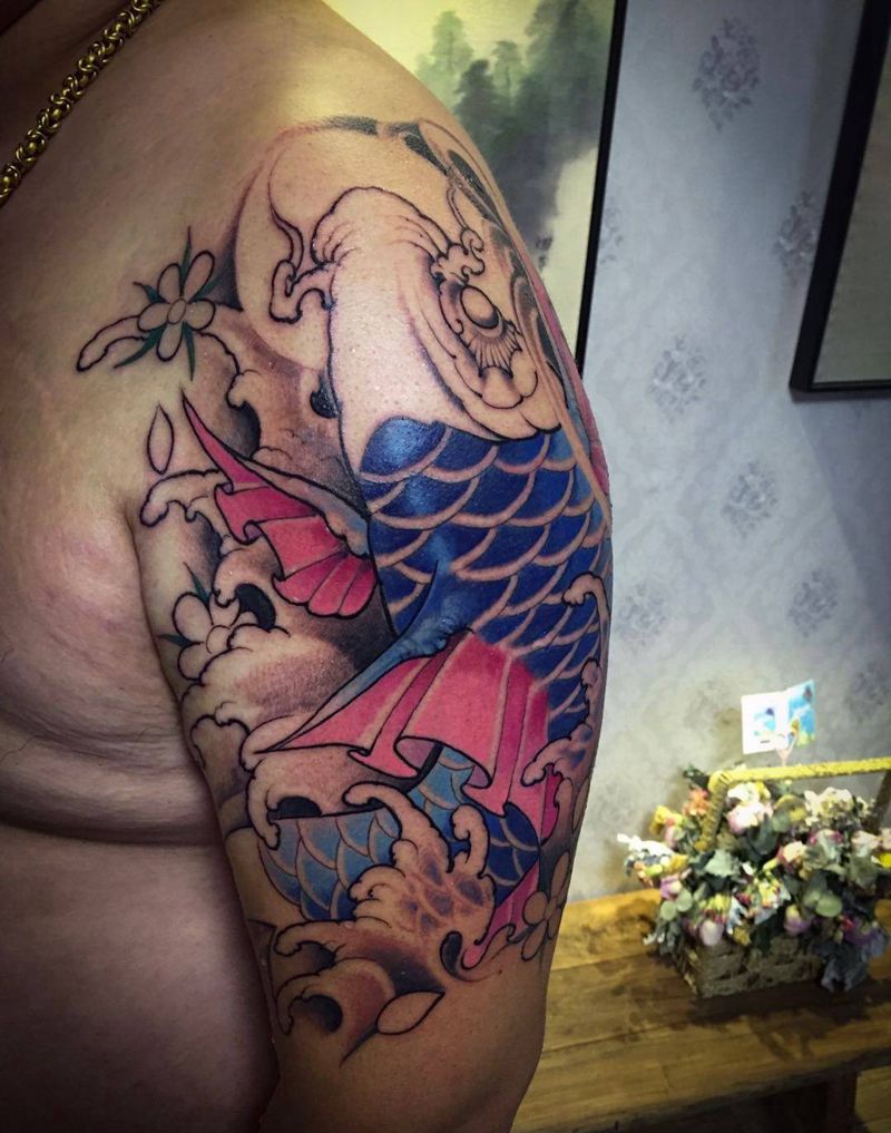 大臂锦鲤未完成纹身图片_