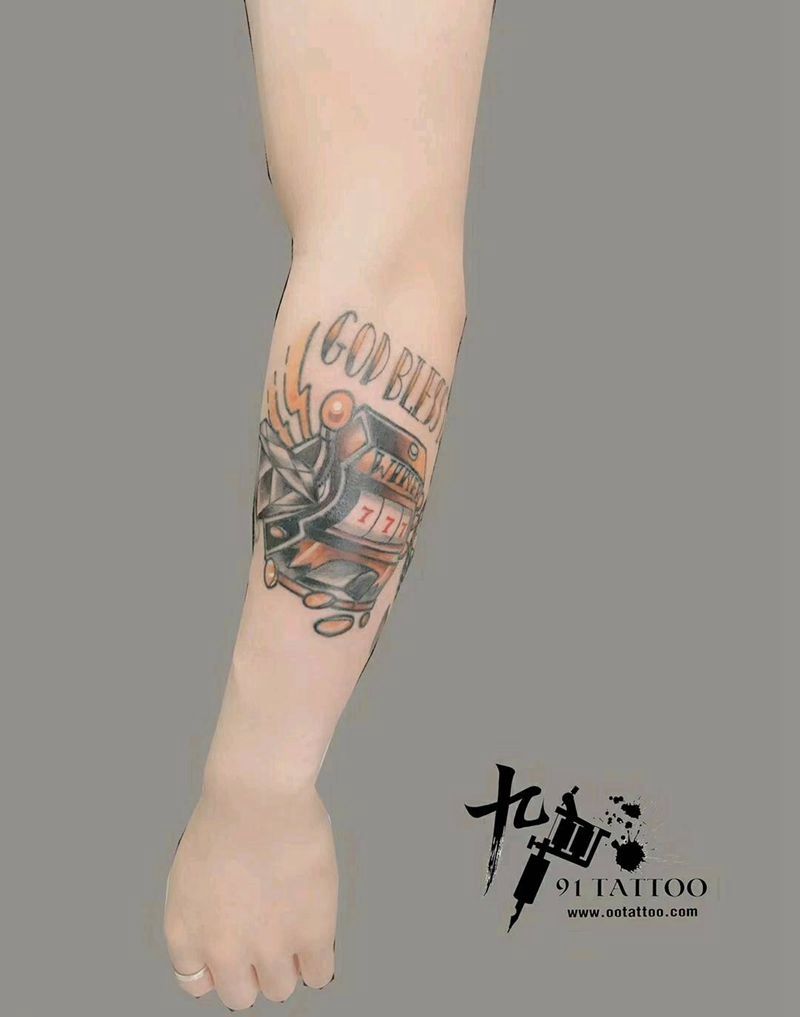 老虎机纹身图片_手臂欧美原创成品纹身图案