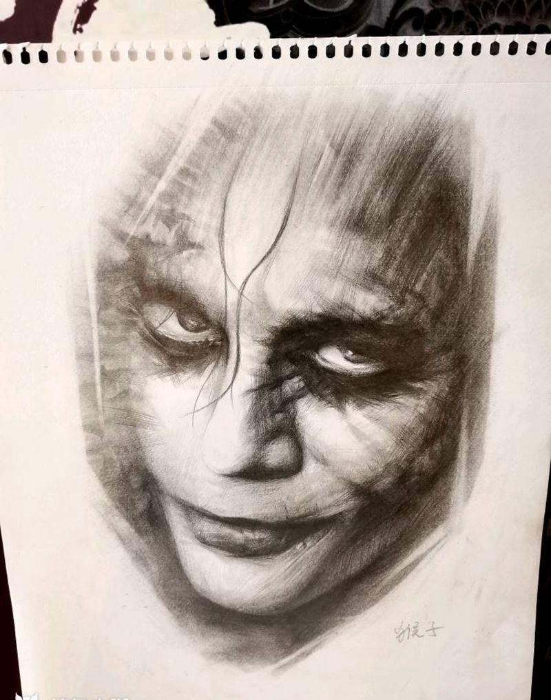 素描小丑纹身图片_欧美写实纹身图案