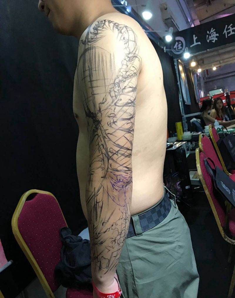 哥特花臂 未完纹身图片_