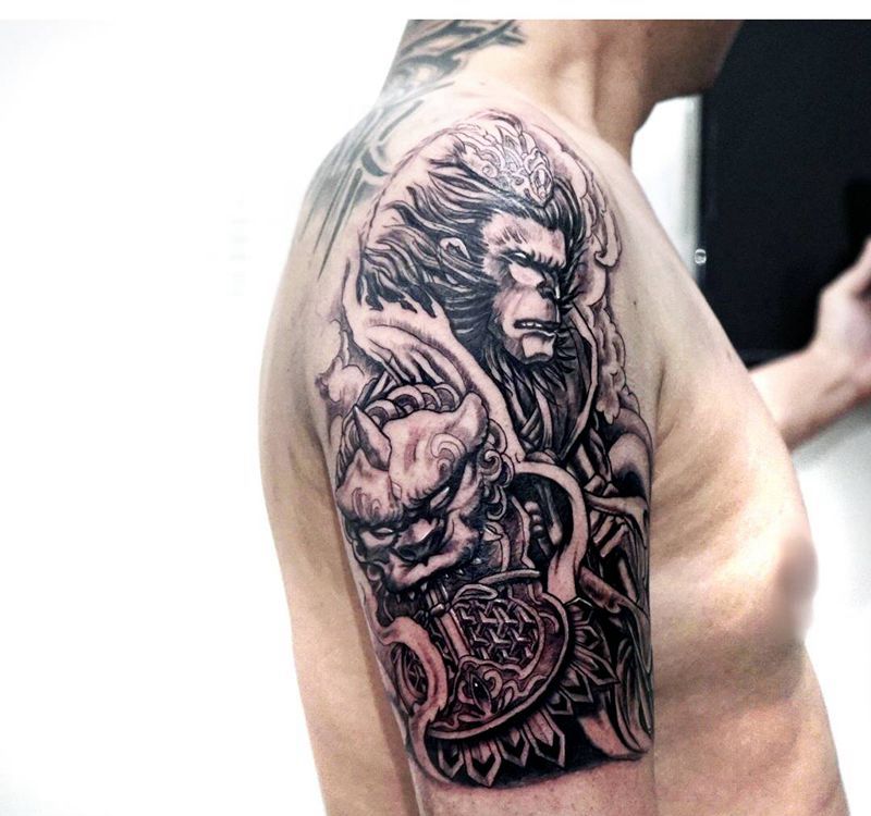 大臂斗战胜佛纹身图片_肩部新传统斗战胜佛纹身图案