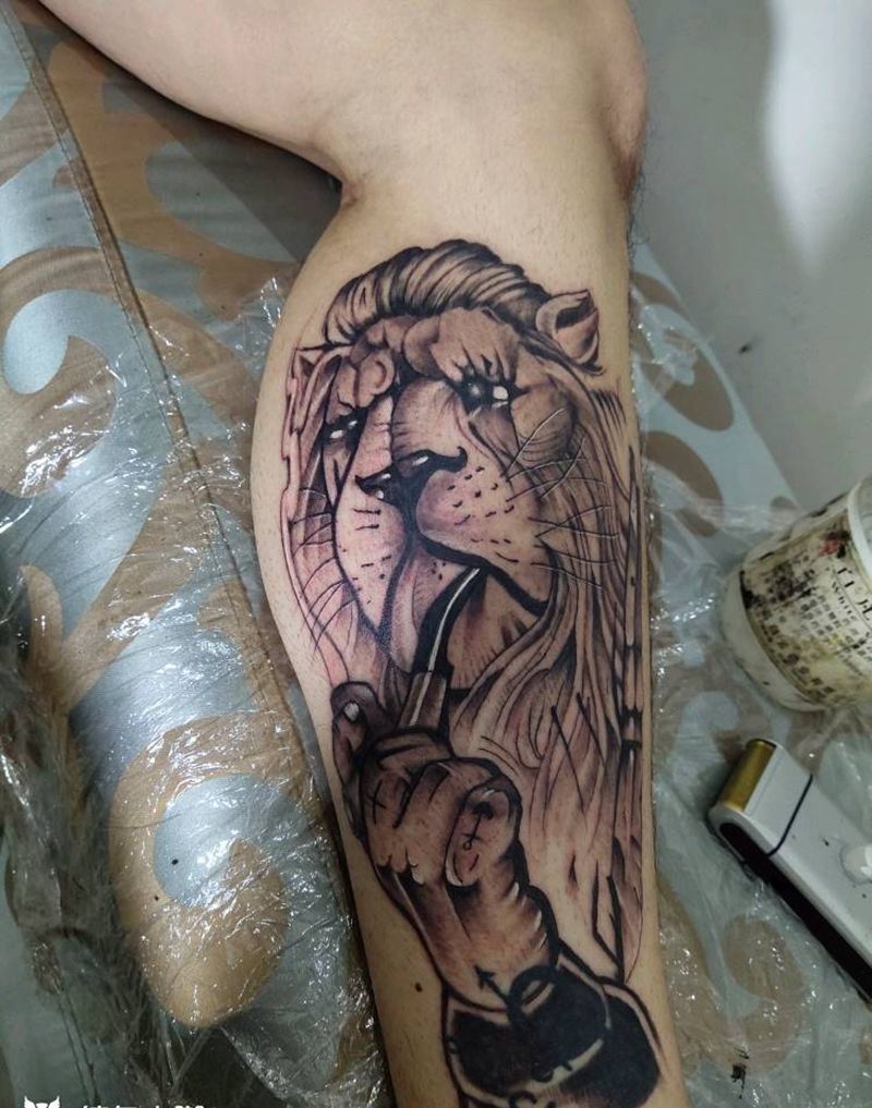 狮子纹身图片_肩部腿部纹身图案