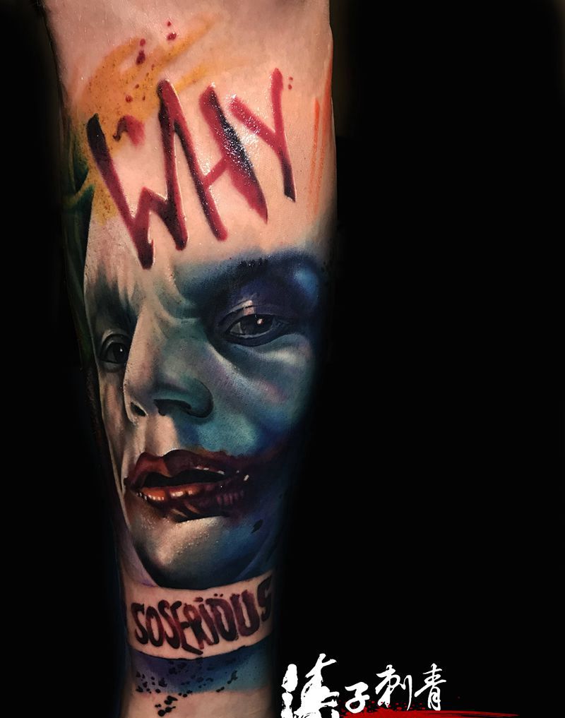 希斯莱杰纹身图片_腿部欧美写实纹身图案