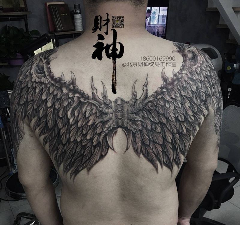 进化版纹身图片_成品手稿肩部背部欧美传统纹身图案