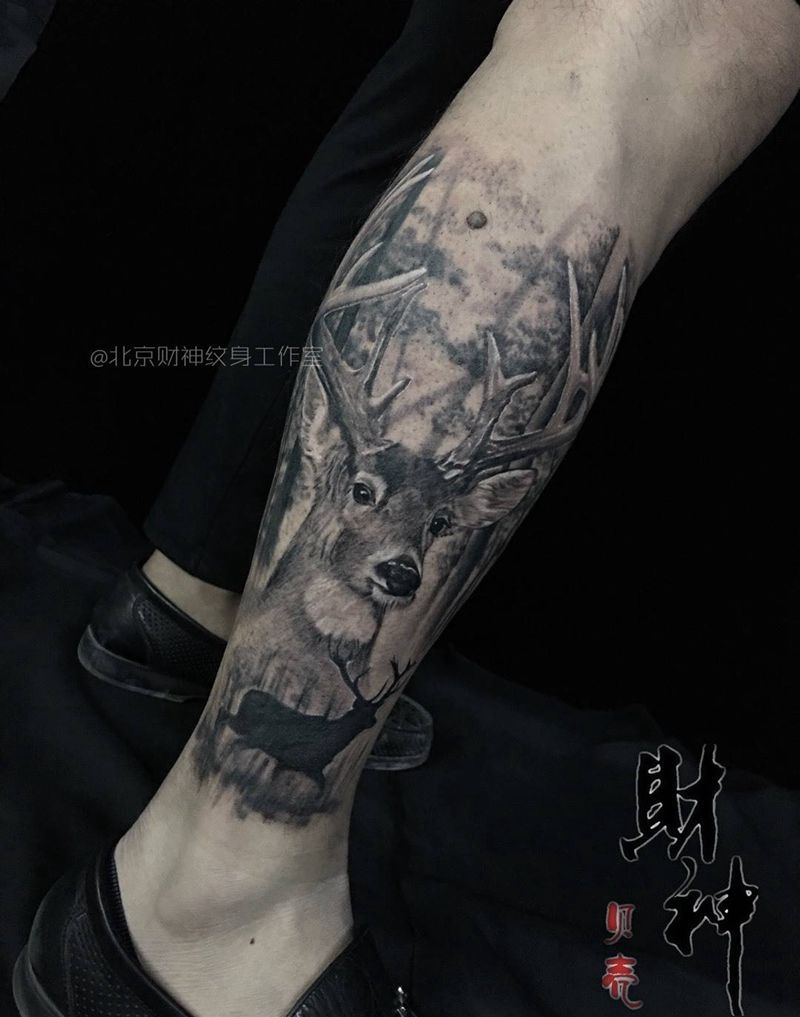 鹿纹身图片_成品欧美动物写实腿部纹身图案