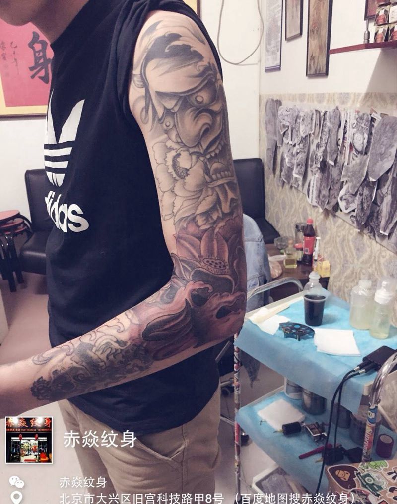 接花臂纹身图片_