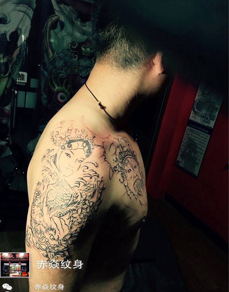 半胛下次继续纹身图片_