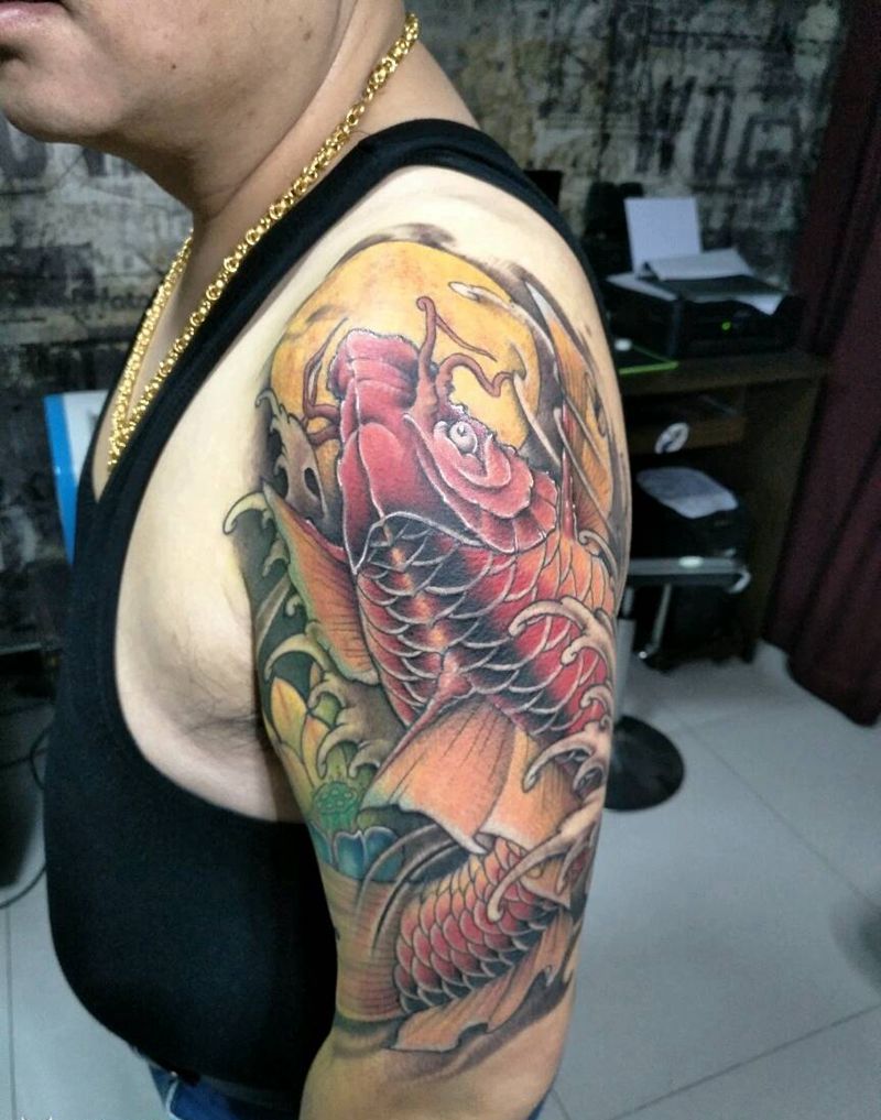 传统彩色锦鲤纹身图片_