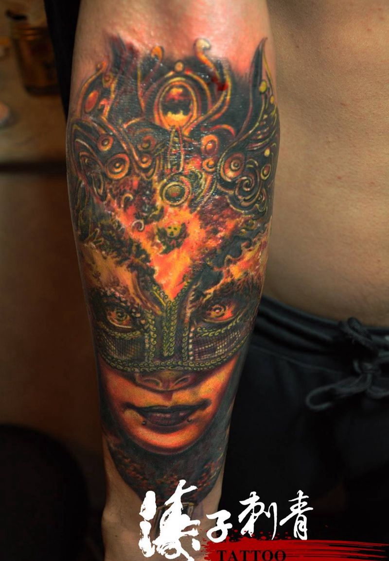 面具女纹身图片_