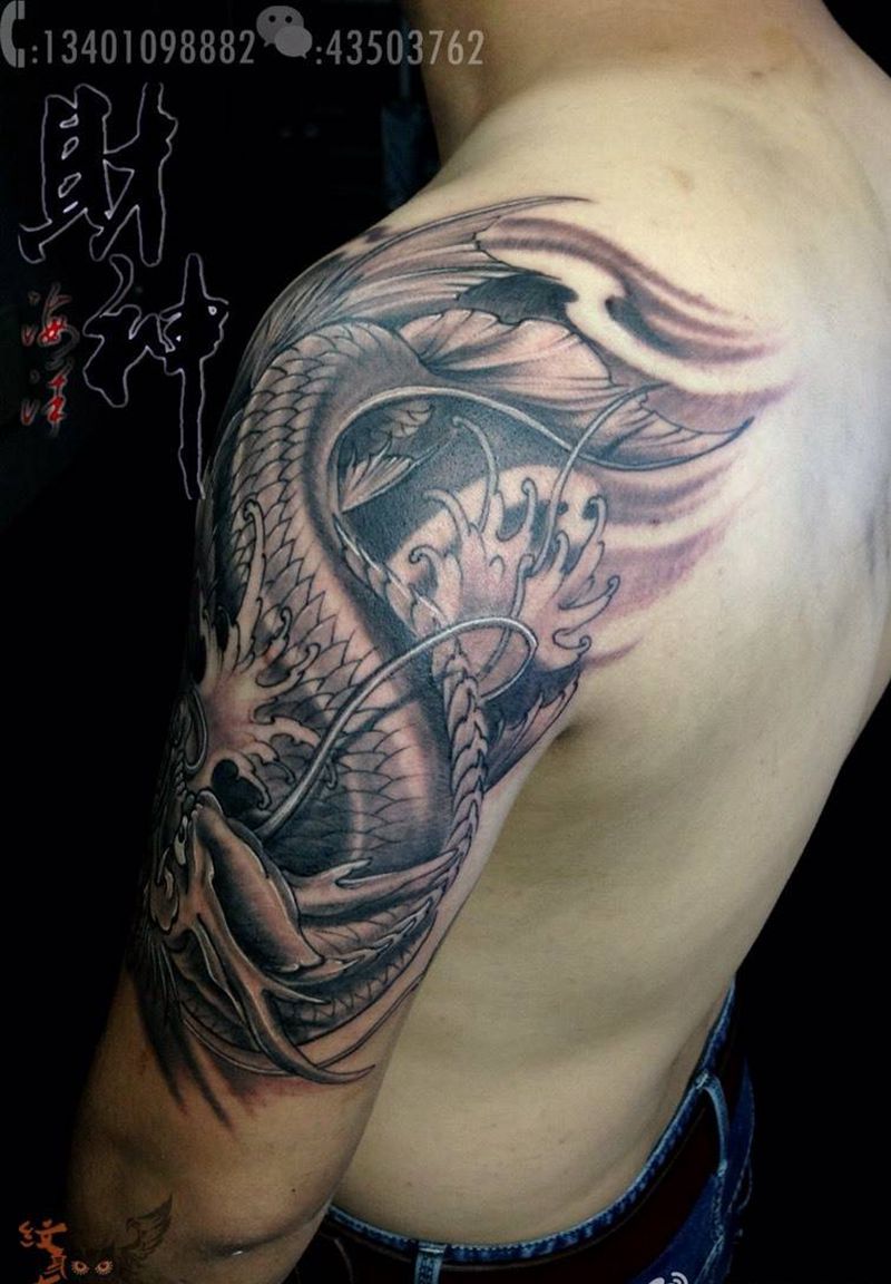 鳌鱼纹身图片_传统鬼神动物肩部手臂纹身图案