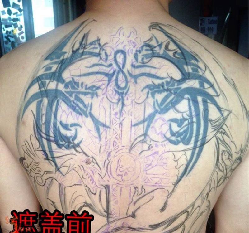 遮盖图腾纹身图片_欧美宗教图腾背部鬼神动物腰部纹身图案