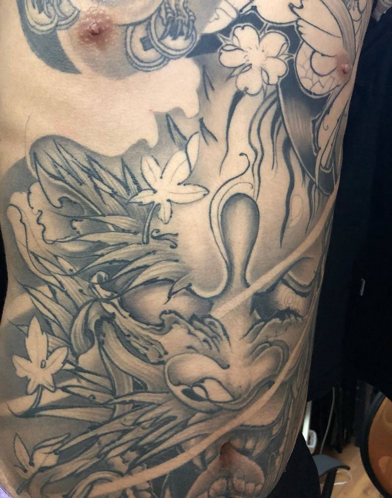 3纹身图片_成品腹部传统纹身图案