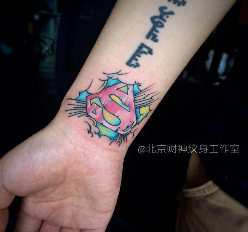 小超人纹身图片_成品欧美手臂清新字符纹身图案