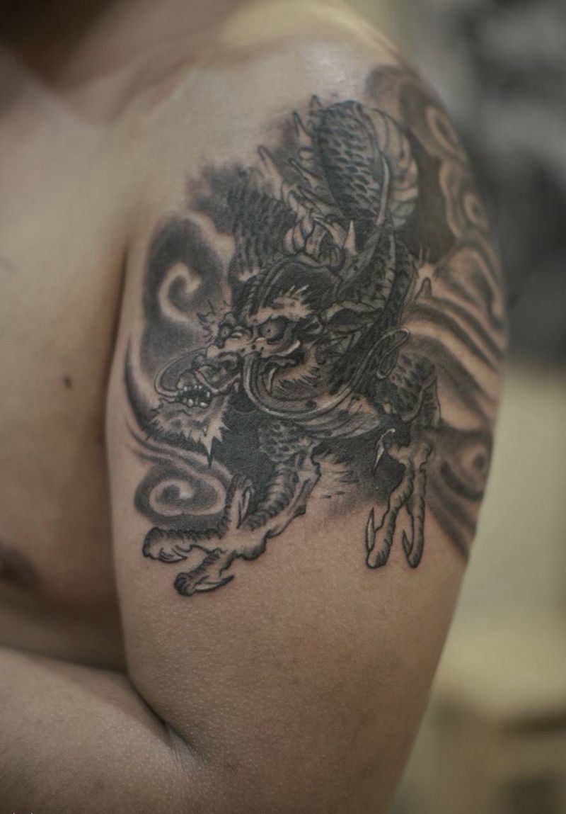 旧图覆盖纹身图片_成品肩部传统鬼神宗教纹身图案