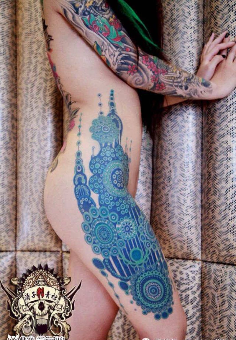 图腾纹身图片_腿部腰部臀部成品欧美几何原创纹身图案