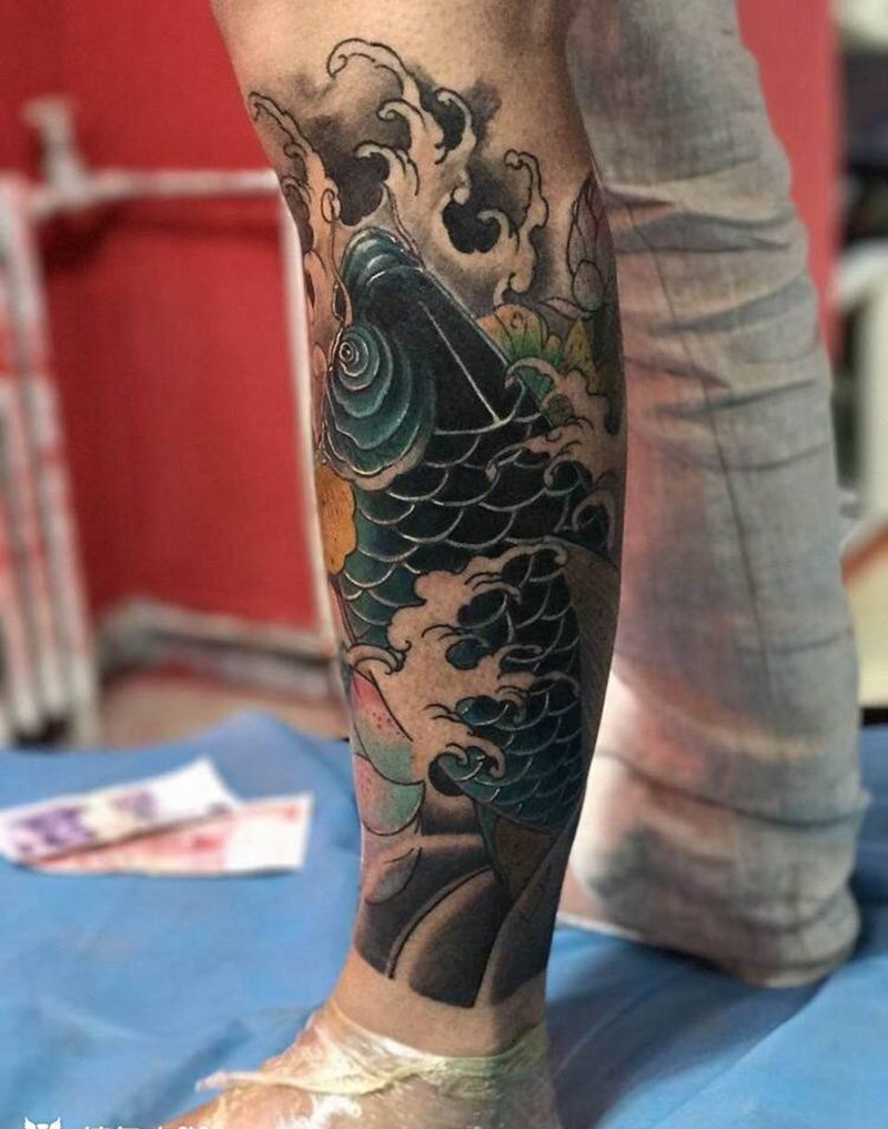 包腿鲤鱼纹身图片_
