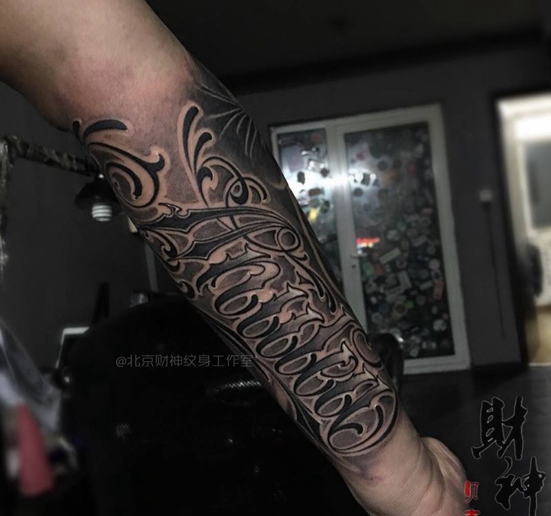 花体纹身图片_成品手稿手臂传统欧美原创纹身图案
