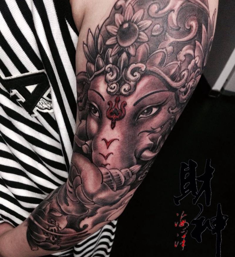 半成品纹身图片_手臂肩部传统鬼神人物宗教纹身图案