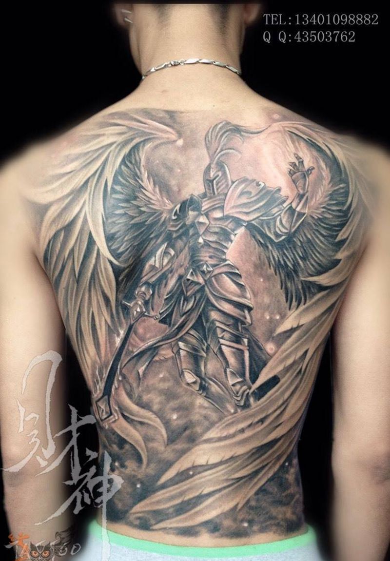 满背纹身作品纹身图片_欧美传统写实人物动物鬼神原创背部腰部纹身图案