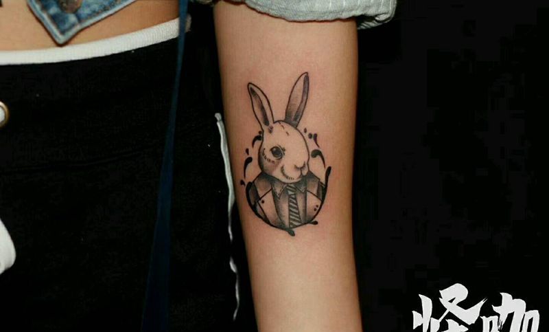 兔子纹身图片_手臂欧美动物原创成品纹身图案