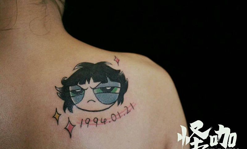 动漫作品纹身图片_肩部背部欧美人物原创成品纹身图案
