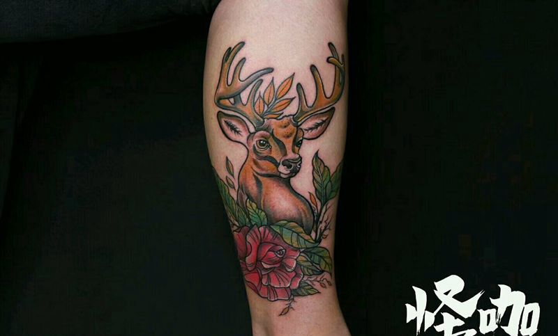 麋鹿纹身图片_腿部欧美动物植物原创成品纹身图案