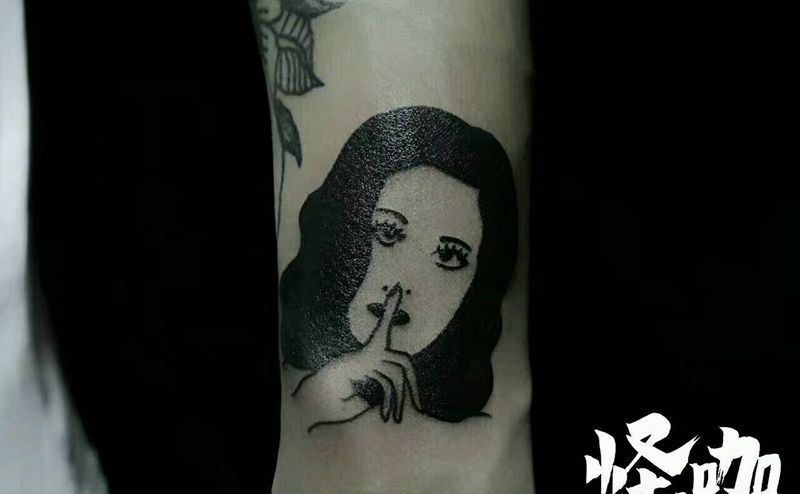 女人纹身图片_手臂欧美人物原创成品纹身图案