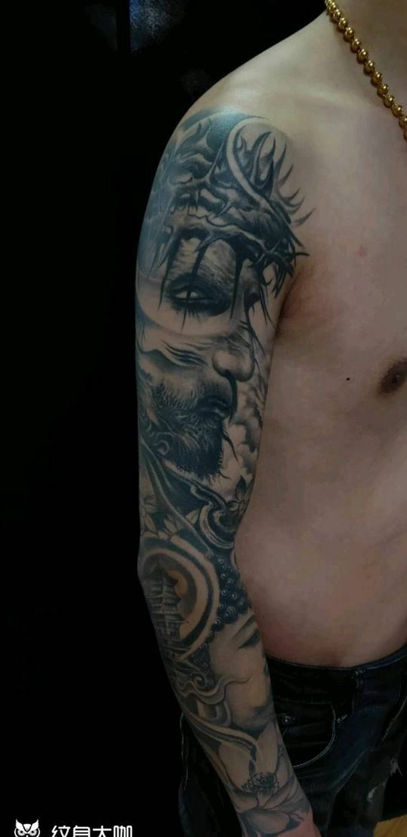 欧美与传统结合的完美花臂纹身图片_