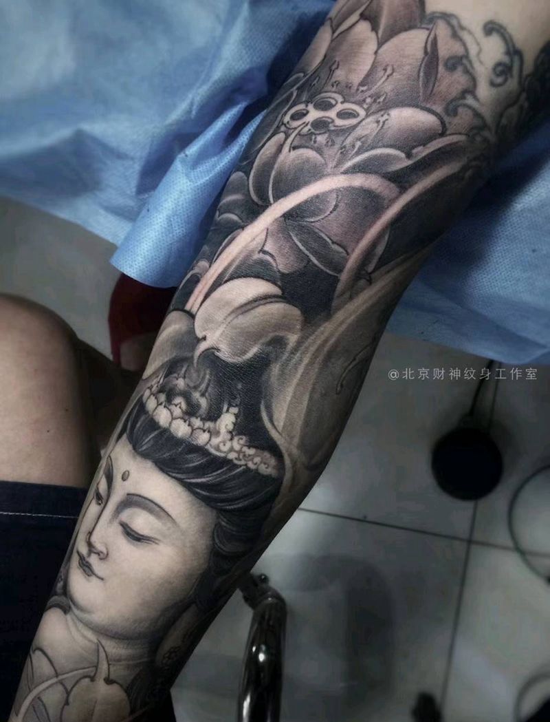 传统花臂纹身图片_手臂新传统老传统纹身图案