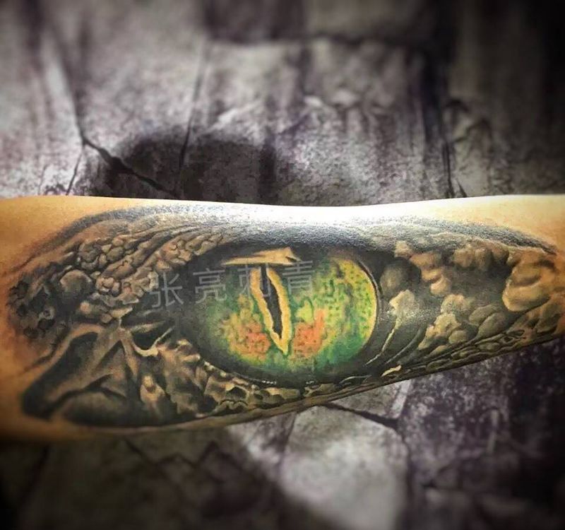 鳄之眼纹身图片_