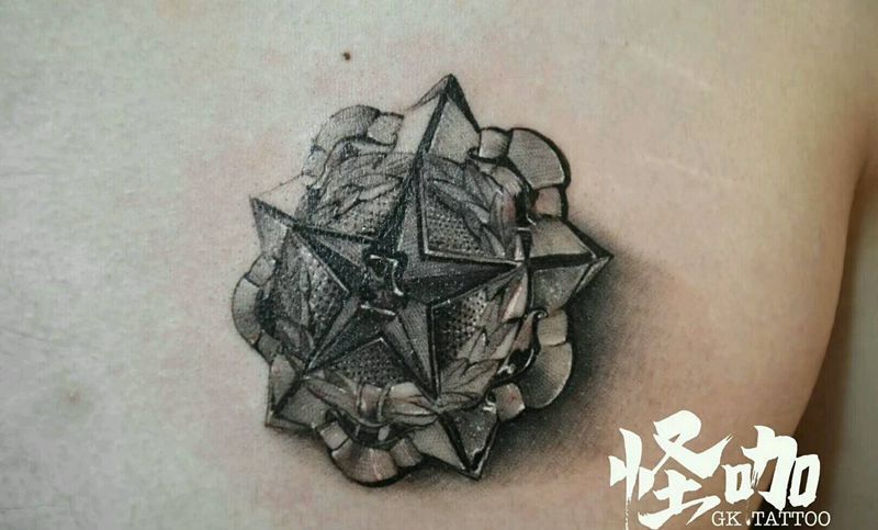 宝石纹身图片_胸部欧美图腾原创成品纹身图案