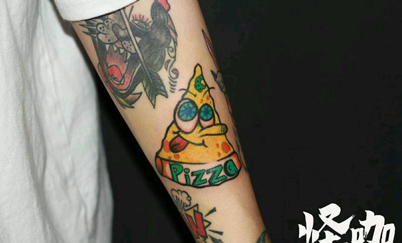 披萨纹身图片_手臂清新静物原创成品纹身图案