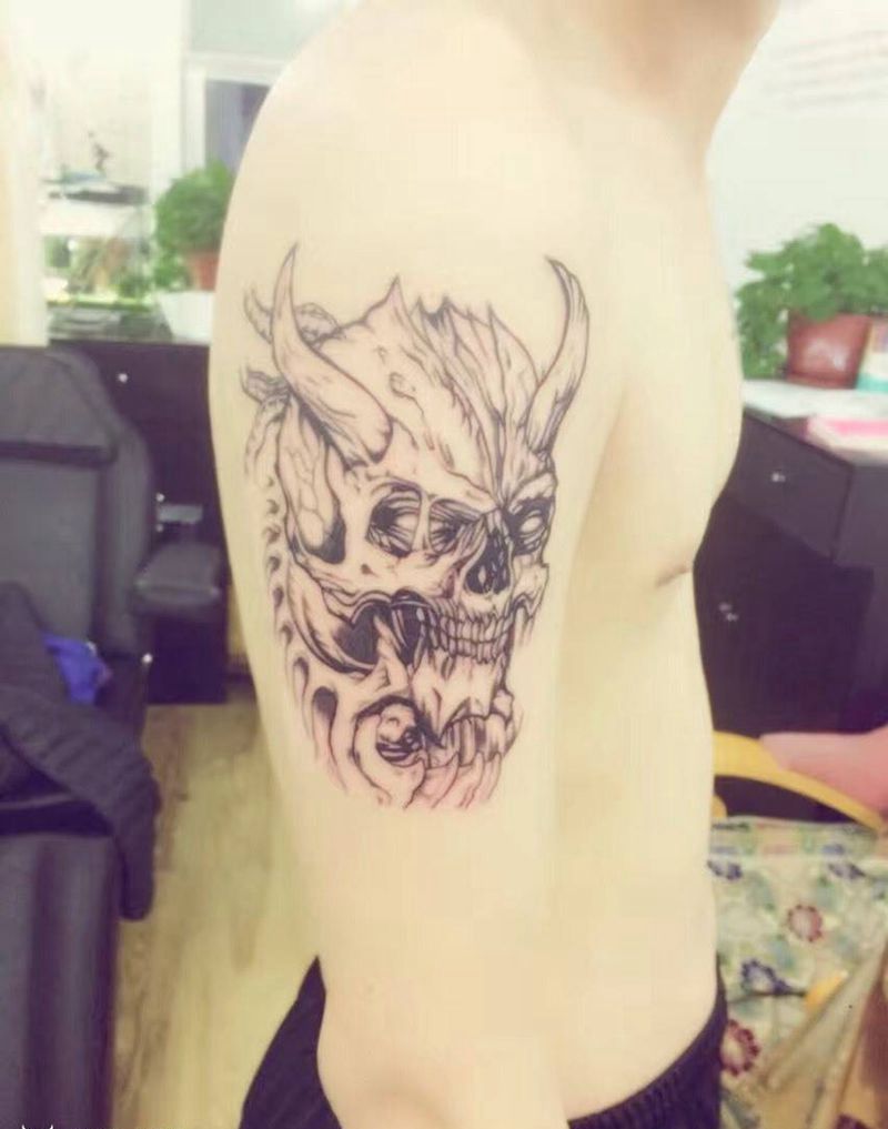 恶魔纹身图片_手臂图腾恶魔纹身图案