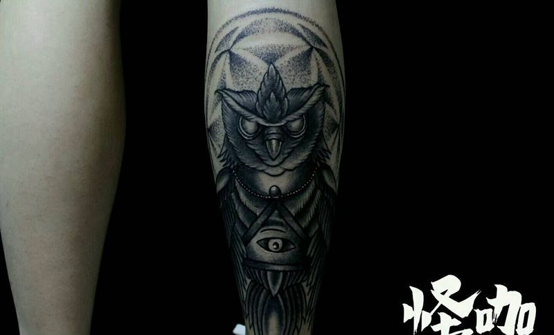 猫头鹰纹身图片_腿部动物原创成品纹身图案