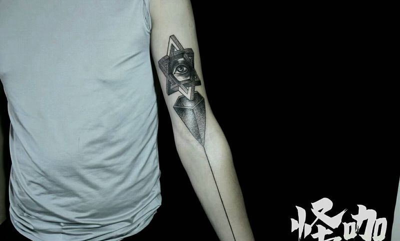 几何点刺纹身图片_手臂欧美几何原创成品纹身图案