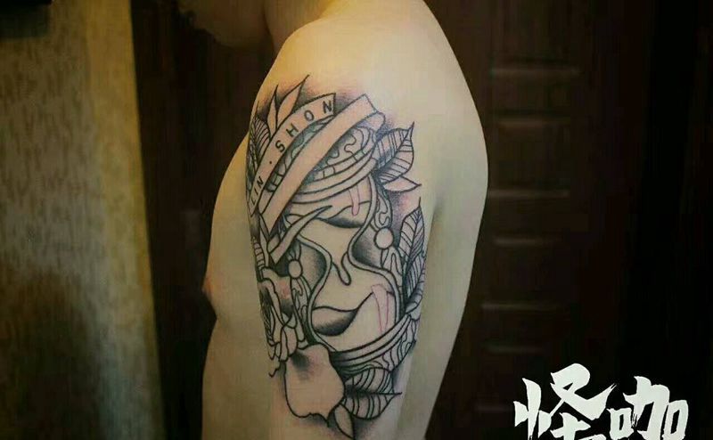 沙漏纹身图片_手臂写实静物原创成品纹身图案