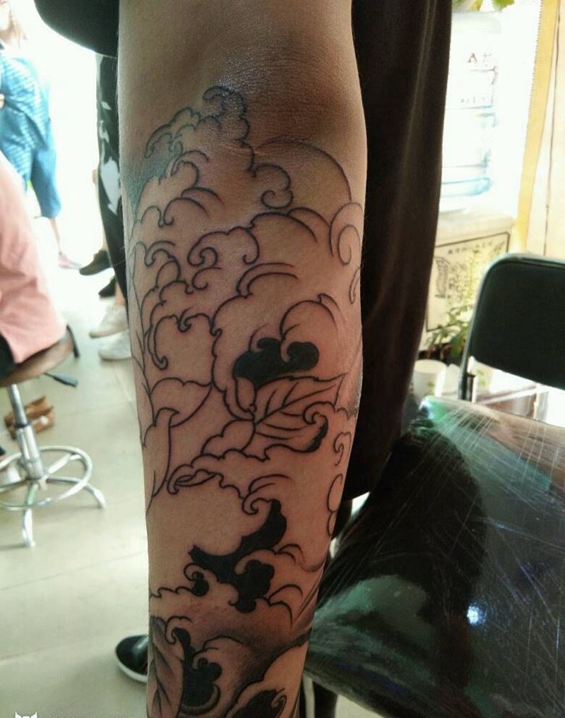 北京小松刺青 包小臂牡丹 未完纹身图片_