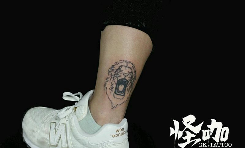 狮子纹身图片_手臂清新动物原创成品纹身图案