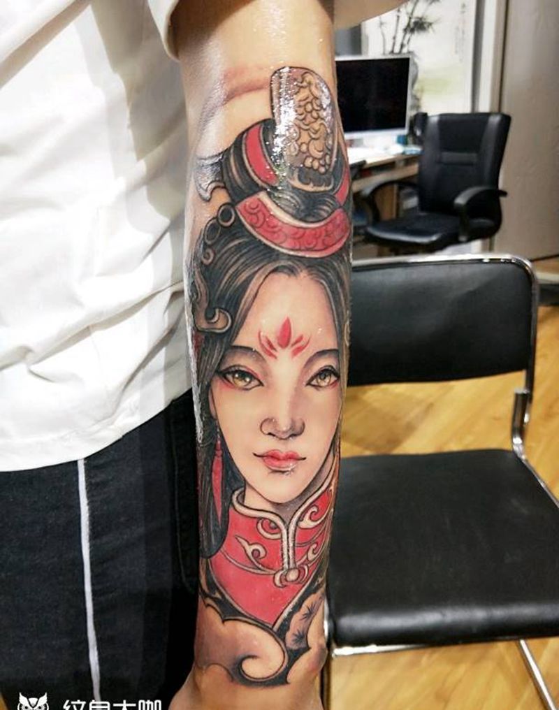 古代美女纹身图片_手部肖像人物成品纹身图案