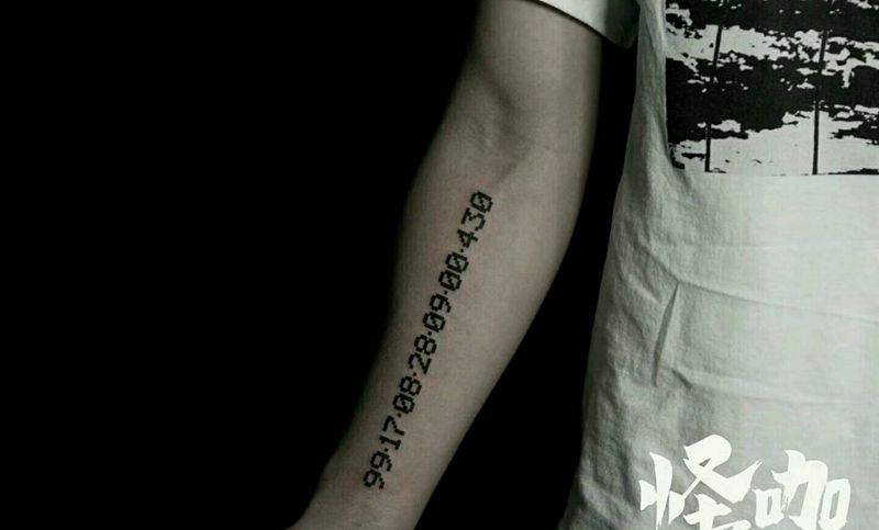 字体纹身图片_手臂字符原创成品纹身图案