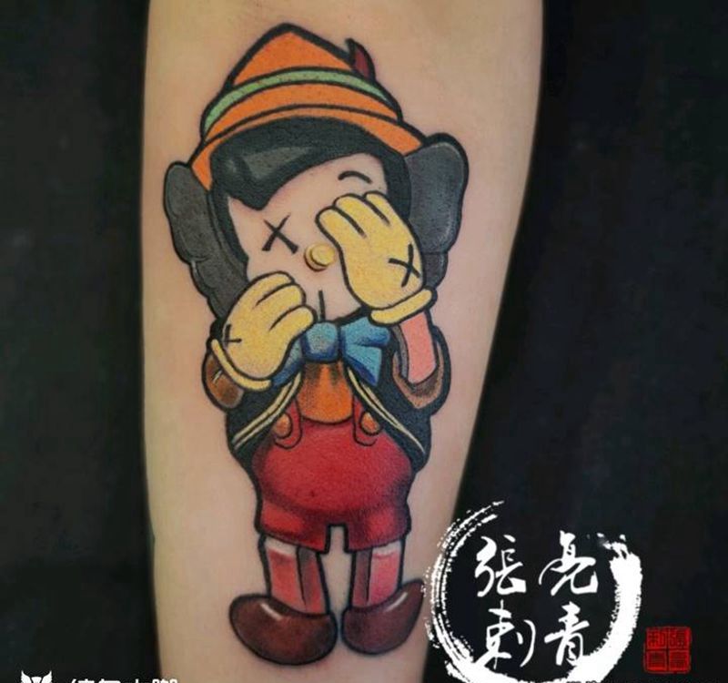 品诺曹纹身图片_手臂New School纹身图案