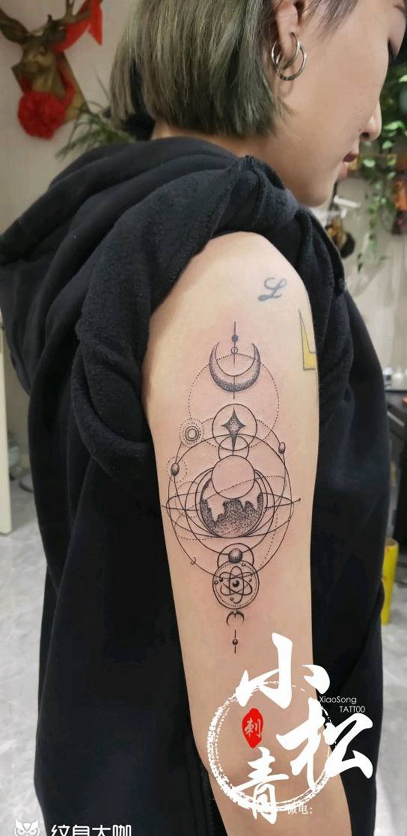 几何图案纹身图片_手臂几何点刺纹身图案