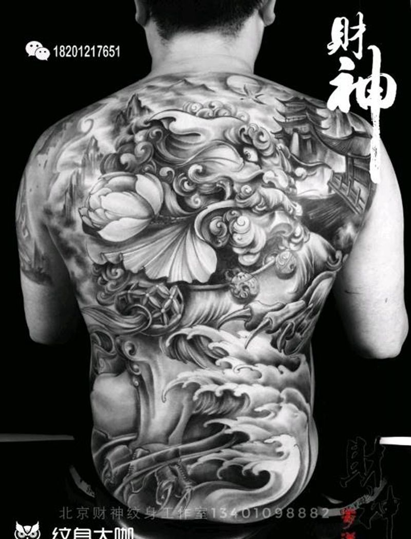 新传通唐狮子纹身图片_背部新传统纹身图案