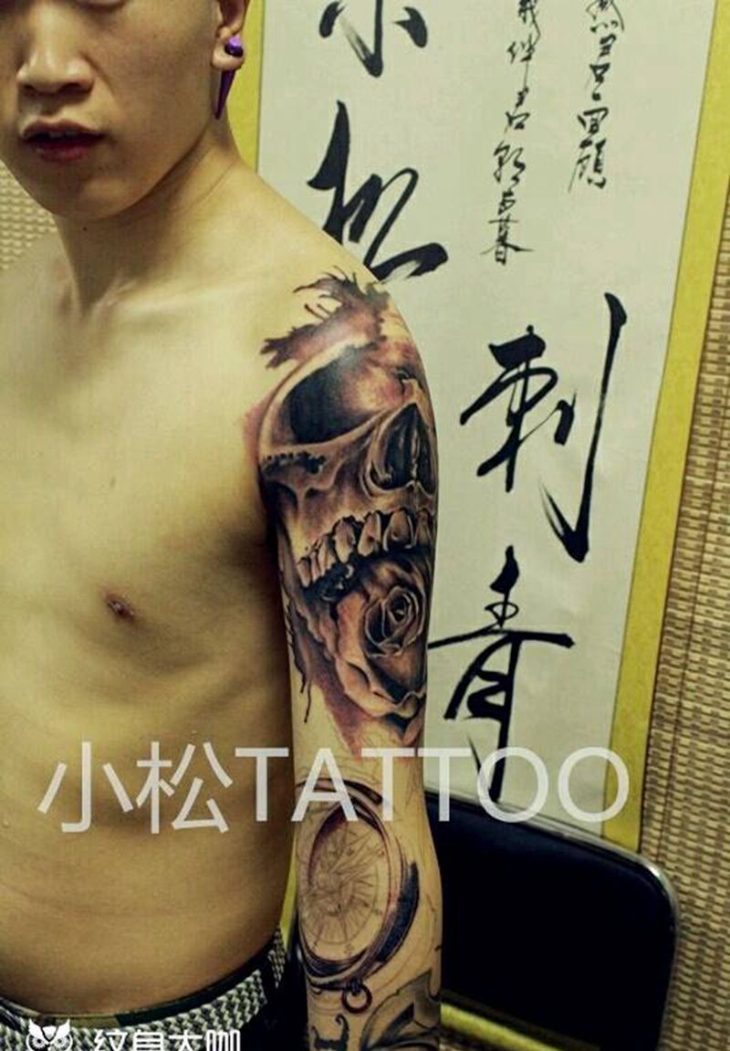 骷髅花臂未完成纹身图片_