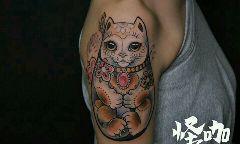 招财猫纹身图片_手臂欧美动物原创成品纹身图案