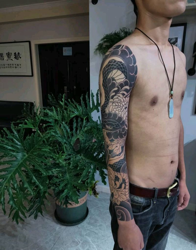 日式传统花臂纹身图片_手臂老传统纹身图案