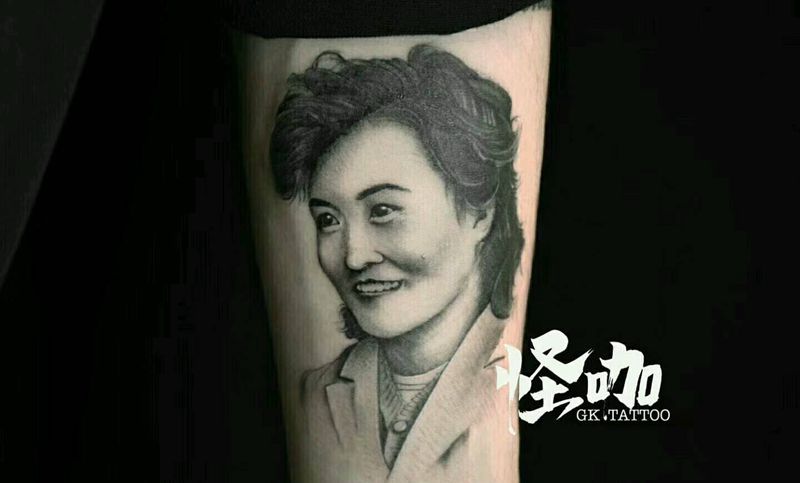 写实纹身图片_手臂写实人物原创成品纹身图案